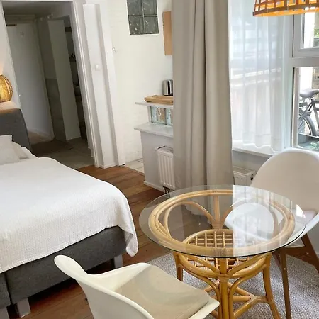 Texel Tuinkamer דירה *